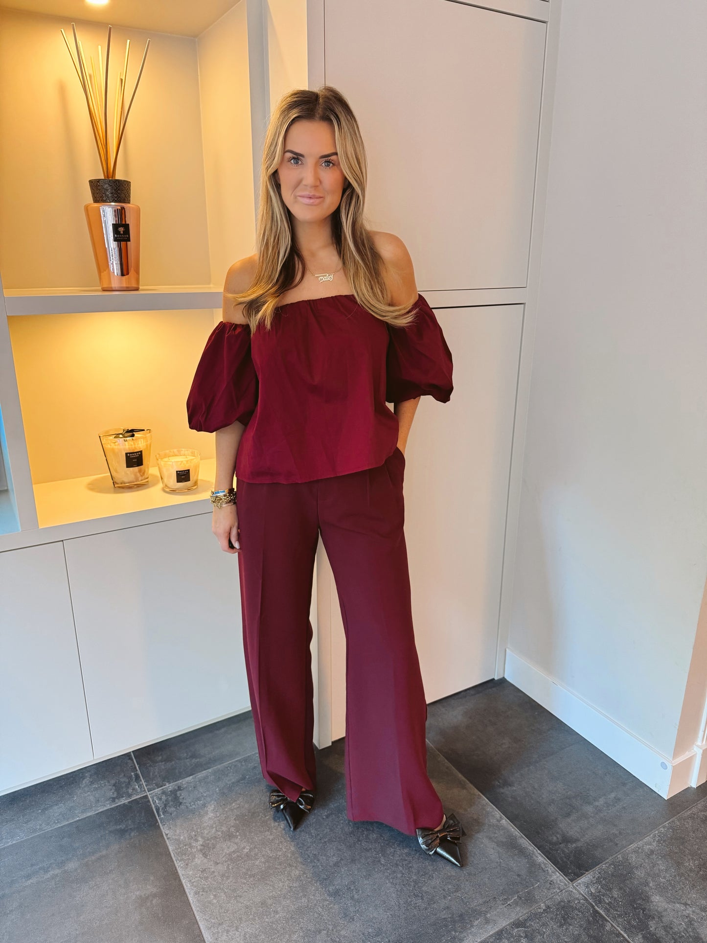 Fenna Pantalon met Bandplooi Burgundy
