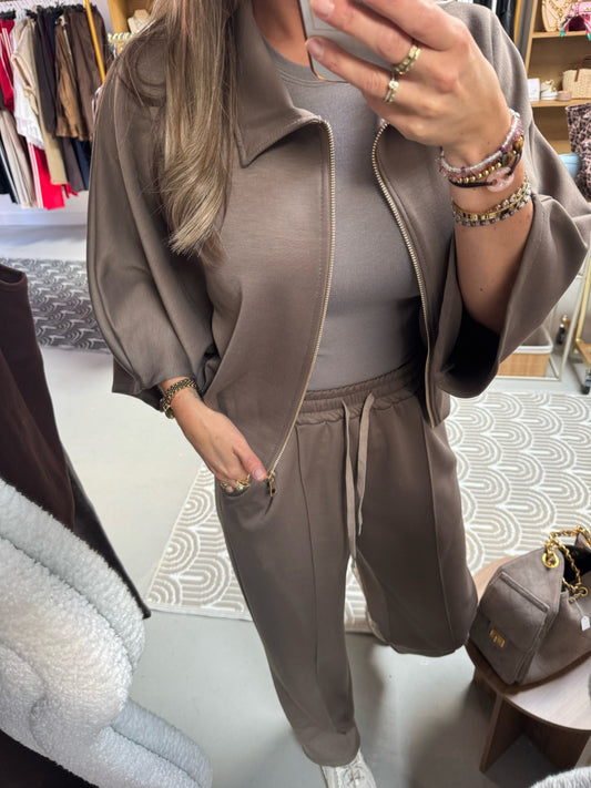 2-pieces lange broek + vest Desi Taupe