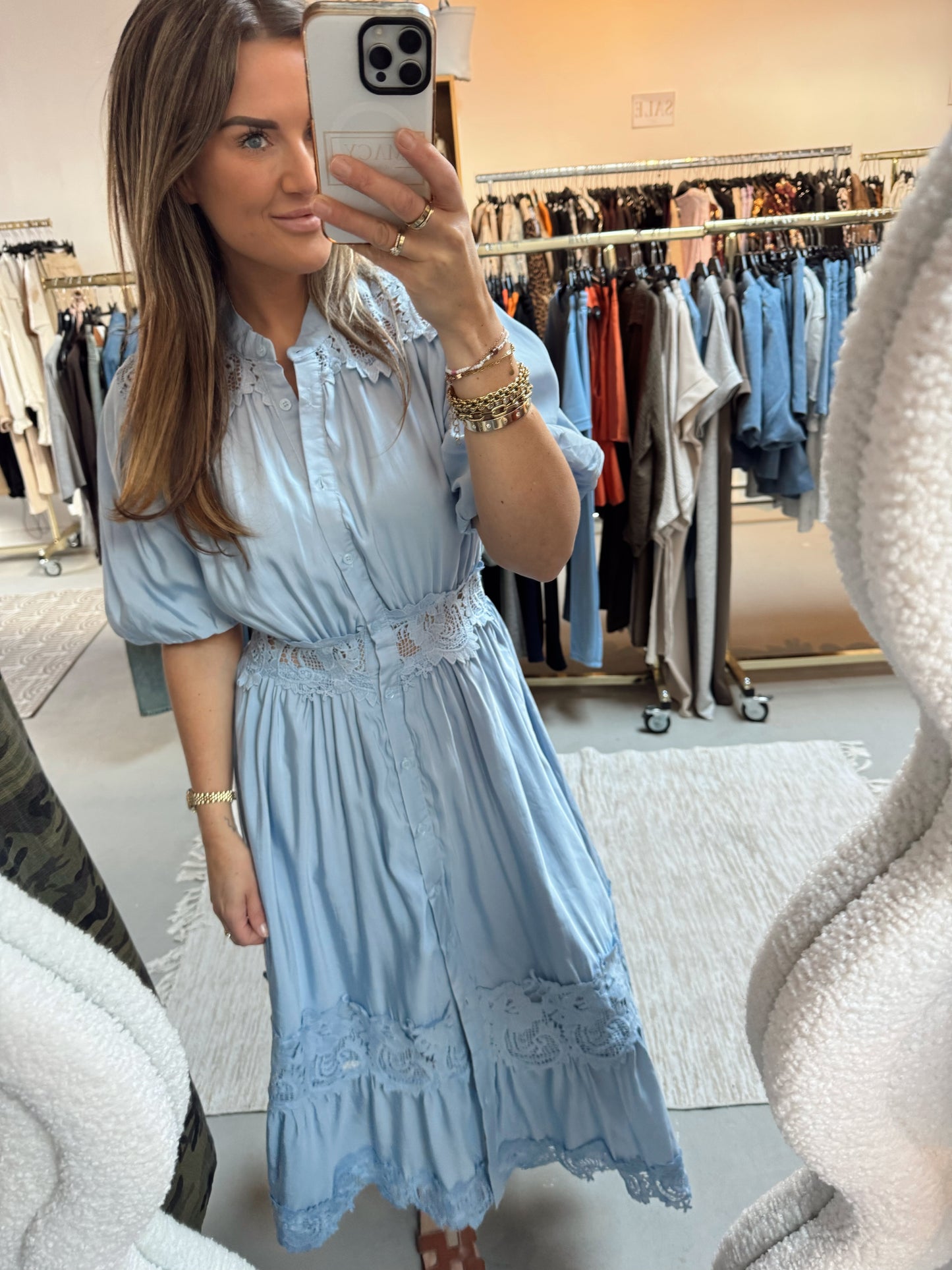Lange jurk Lizzy lichtblauw Broderie