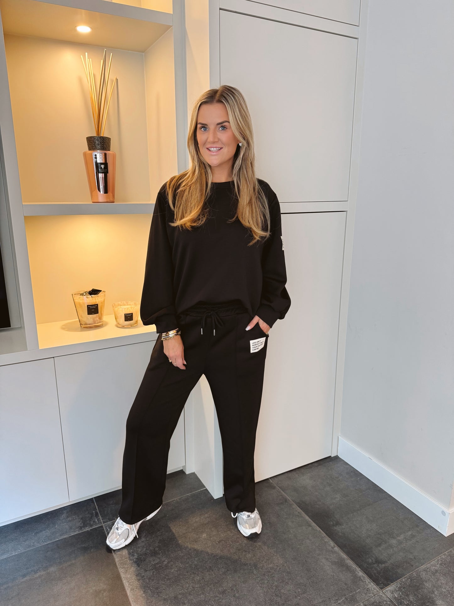 Musthave Joggingset Lange mouwen Broek + Top Zwart