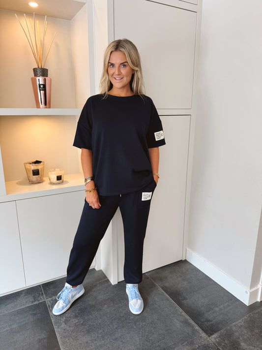 Musthave Joggingset Smalle pijp Broek + Top donker blauw