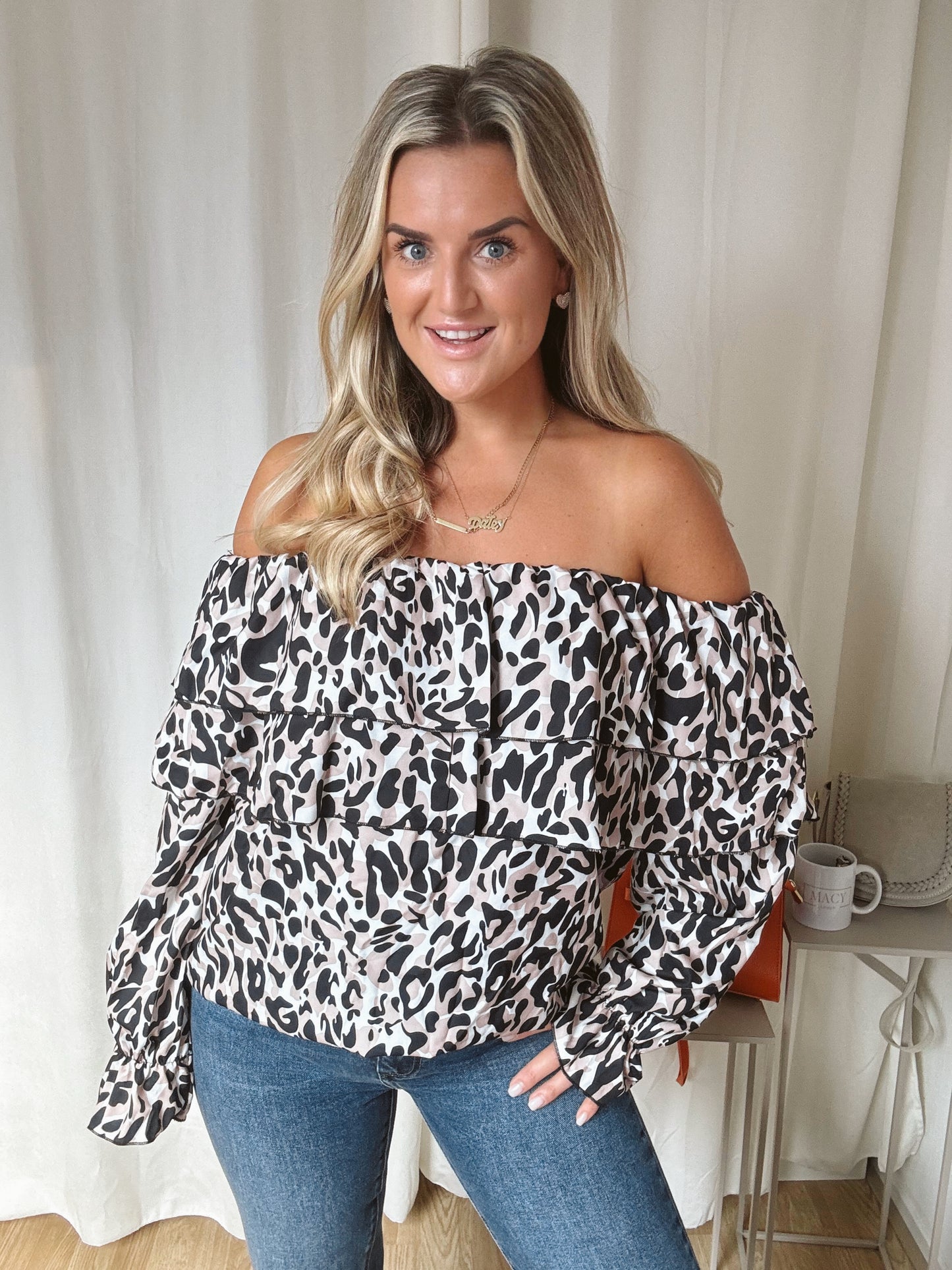 Panter blouse Off-shoulder