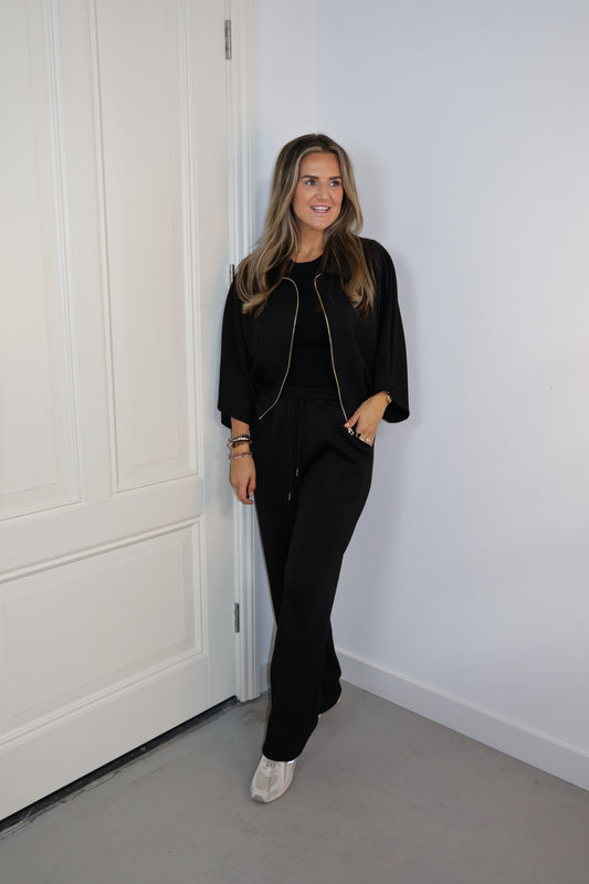 2-pieces lange broek + vest Desi Zwart