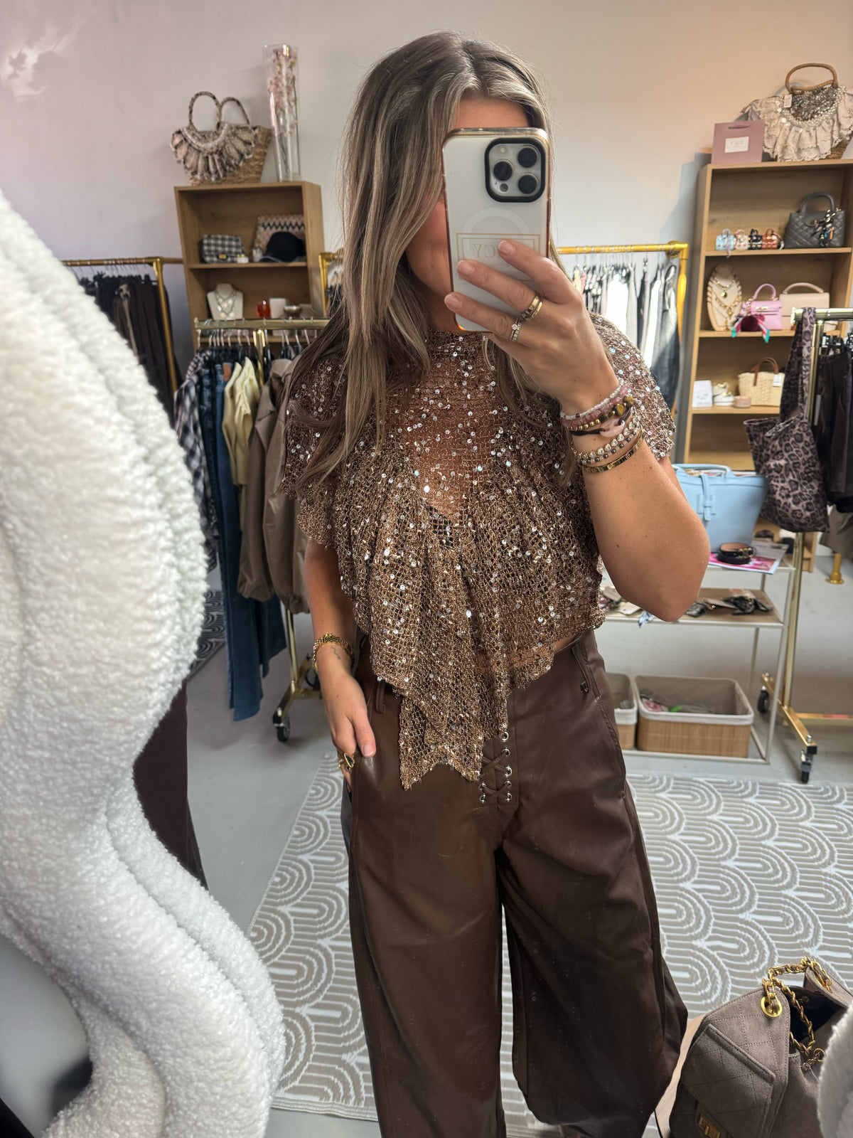 Musthave top open rug Stacey Goud