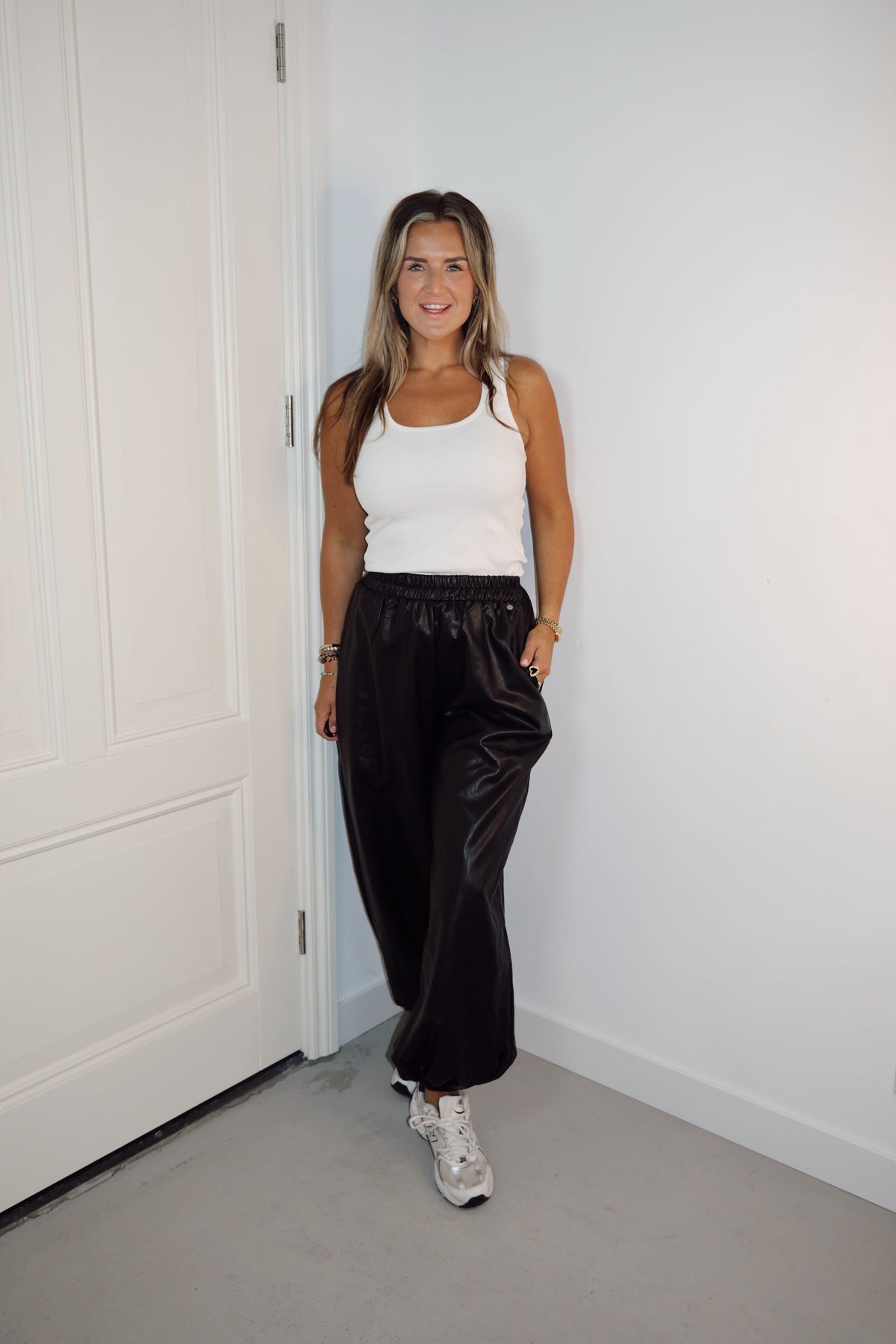 Ambika pants Kensi Zwart