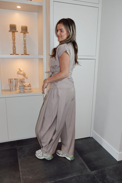 Ambika top Angela Taupe