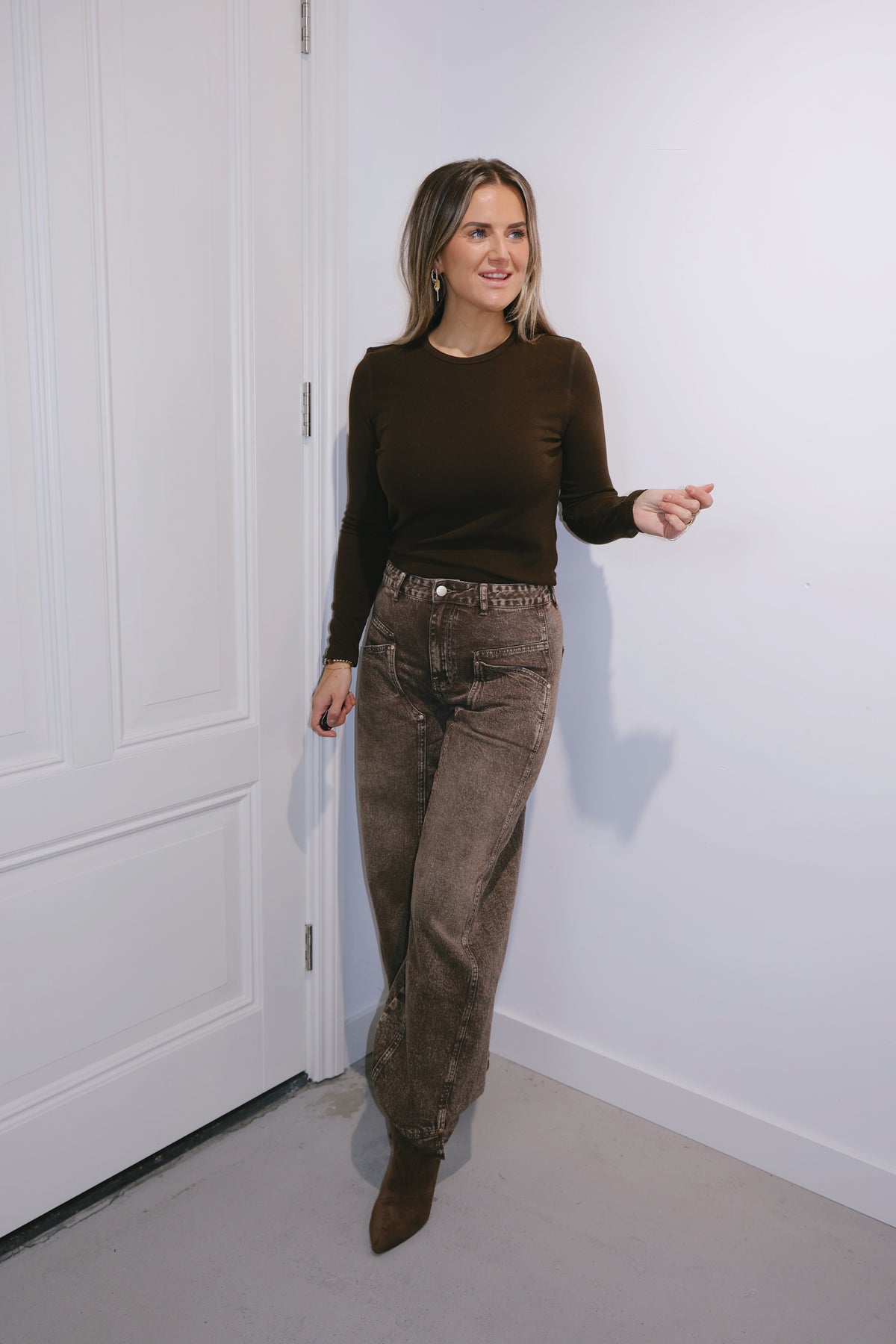 Queen Hearts "The Baggy Jeans" Bruin