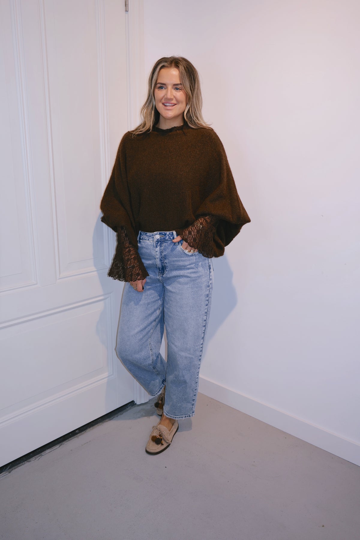 Off shoulder trui Milly Bruin