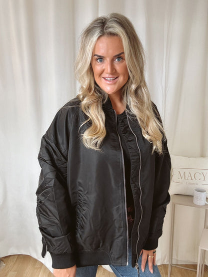 Oversized bomber jas